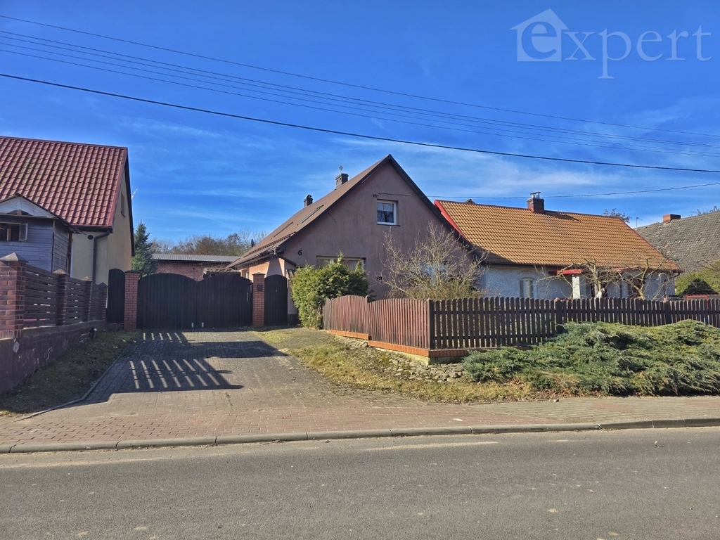 Nowe Chrapowo - dom z zabudowaniami gospodarczymi (7)