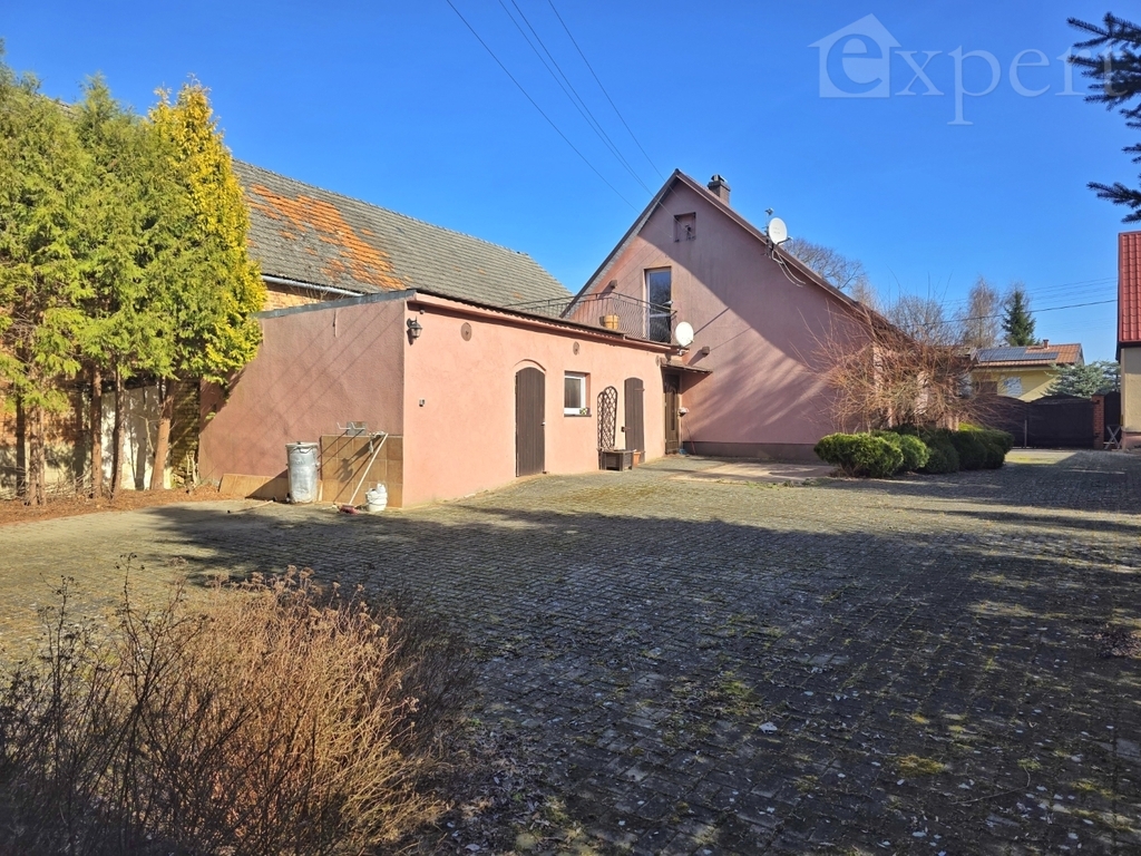 Nowe Chrapowo - dom z zabudowaniami gospodarczymi (9)