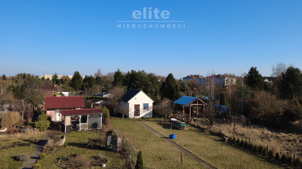 Domek na ROD Kolejarz (1)