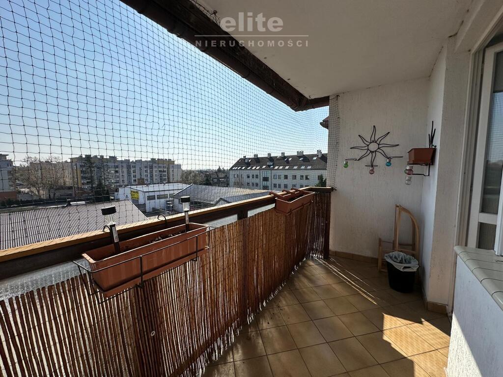 Gumieńce 4 pokojowe 2 poziomowe,  balkon (3)