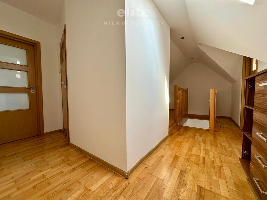 Gumieńce 4 pokojowe 2 poziomowe,  balkon (14)