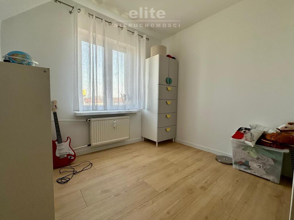 Gumieńce 4 pokojowe 2 poziomowe,  balkon (6)