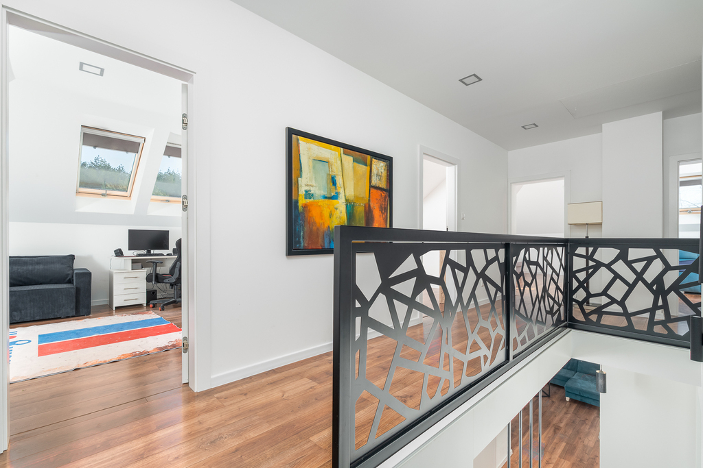 Piękny Dom przy lesie nad J.Miedwie. (30)