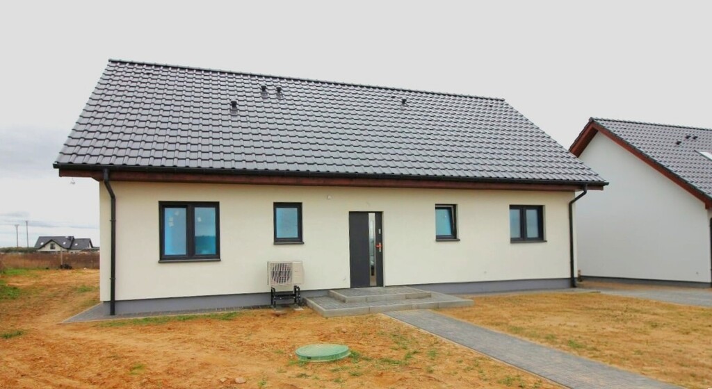 Dom parterowy  - działka 1025m2 (3)