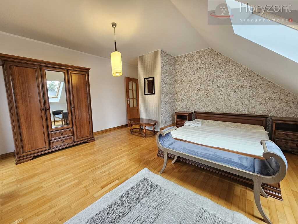 Dom 215m2, 2003r. Golęcin, odświeżony i umeblowany (11)