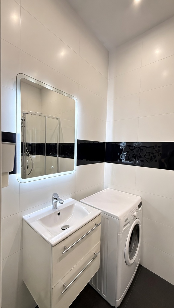 2 pokojowe mieszkanie na pierwszym piętrze! (8)