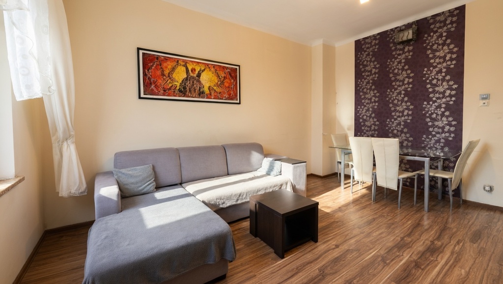 2 pokojowe mieszkanie na pierwszym piętrze! (2)