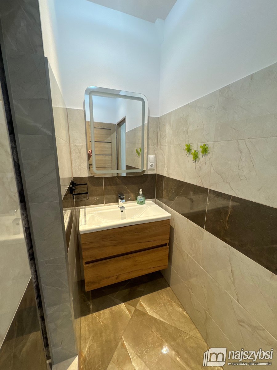 BOGUSZYNY - DOM BLIŹNIACZY NA WSI  (15)