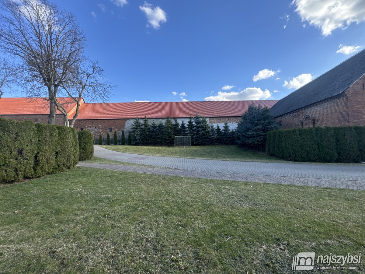 BOGUSZYNY - DOM BLIŹNIACZY NA WSI  (32)