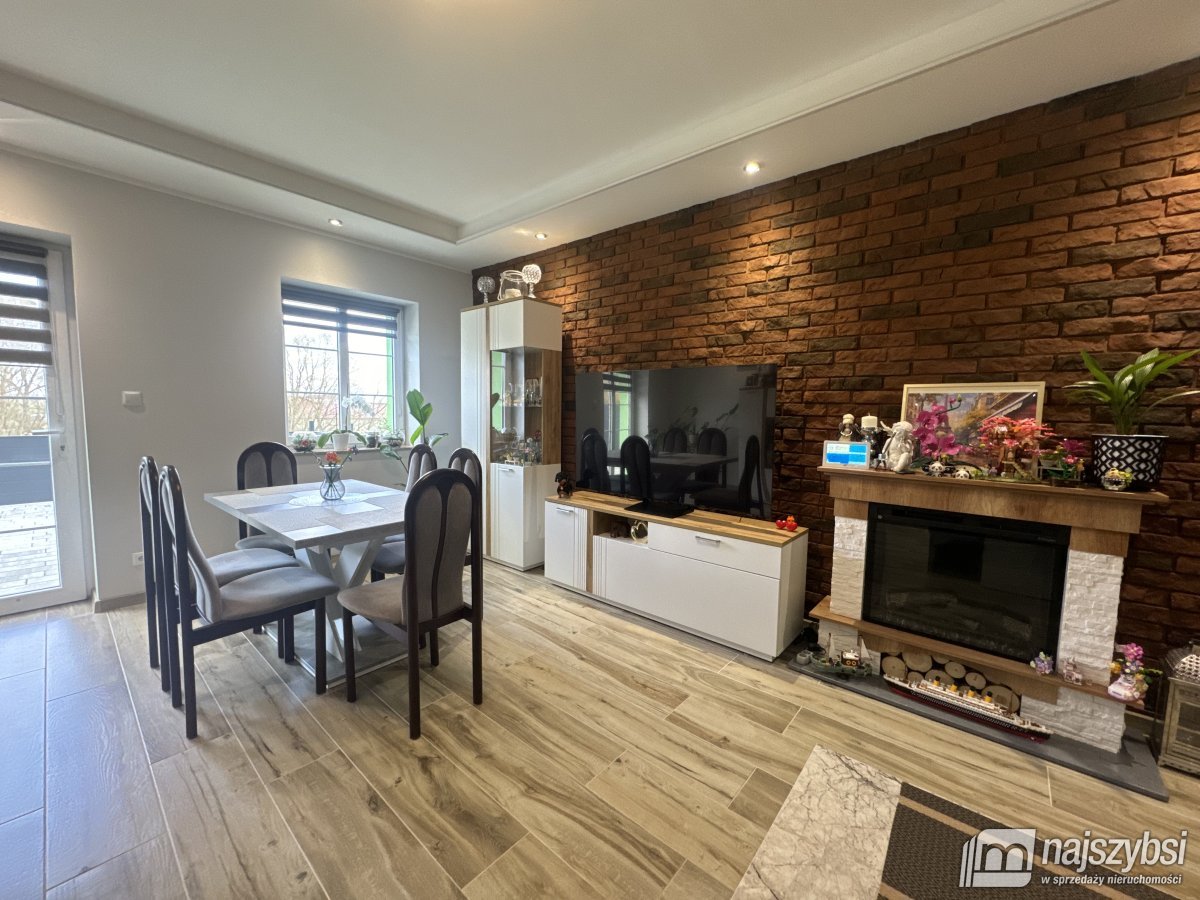 BOGUSZYNY - DOM BLIŹNIACZY NA WSI  (7)