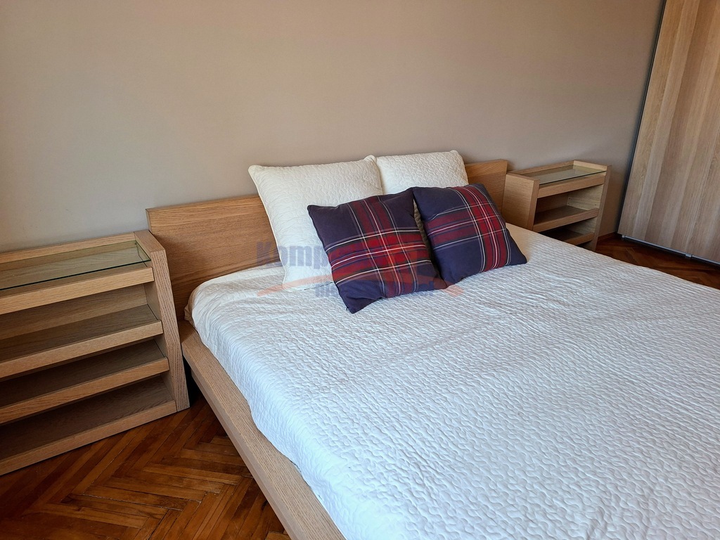 3 pok. w super lokalizacji okol. Wałów Chrobrego. (9)