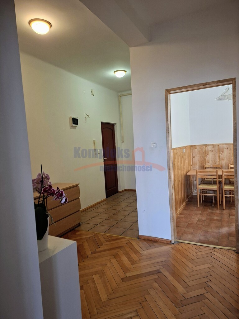 3 pok. w super lokalizacji okol. Wałów Chrobrego. (12)