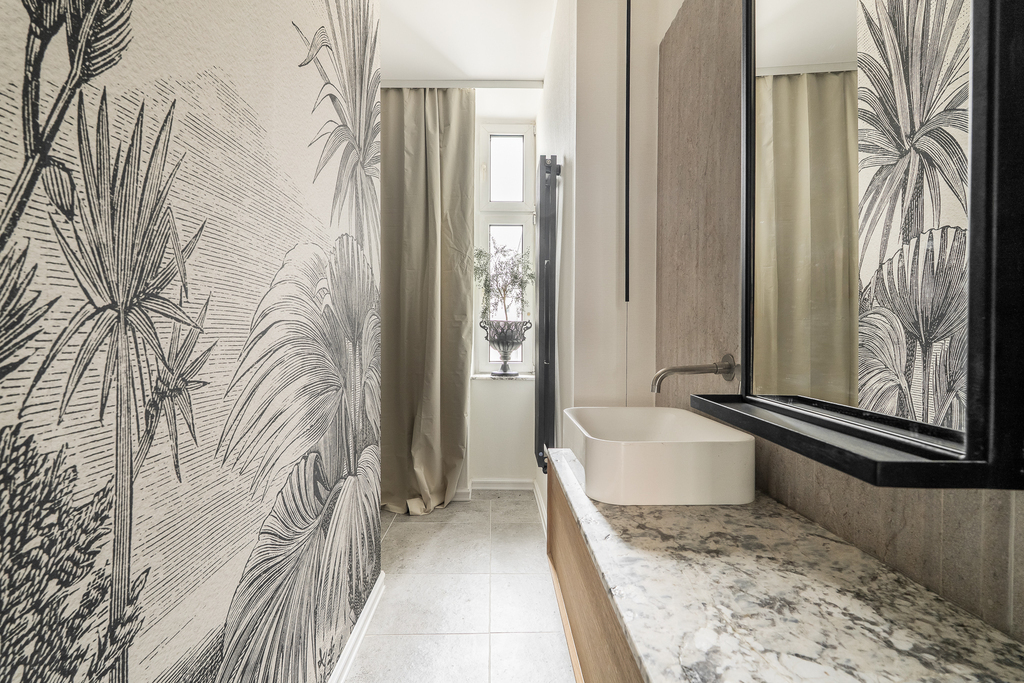 Piękne odrestaurowane 4.pok. mieszknie w Kmienicy. (11)