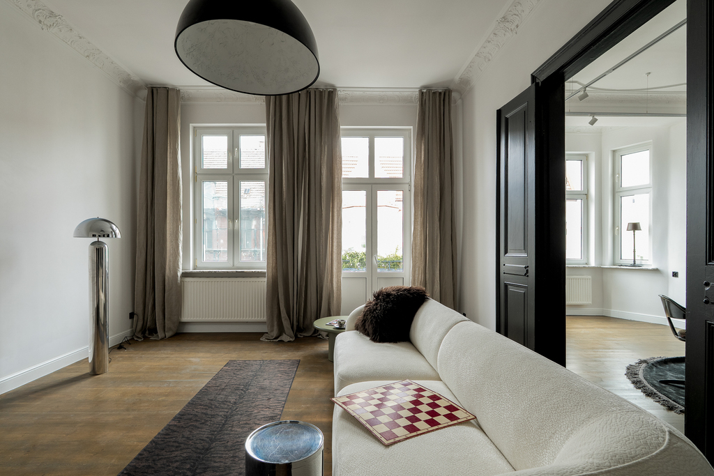 Piękne odrestaurowane 4.pok. mieszknie w Kmienicy. (6)