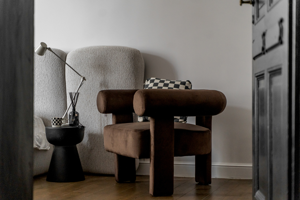 Piękne odrestaurowane 4.pok. mieszknie w Kmienicy. (28)