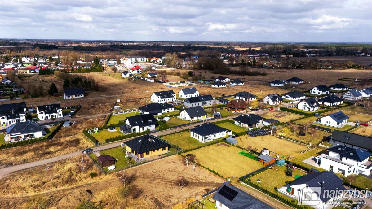 Nowogard -nowy dom parterowy 2021 rok (25)