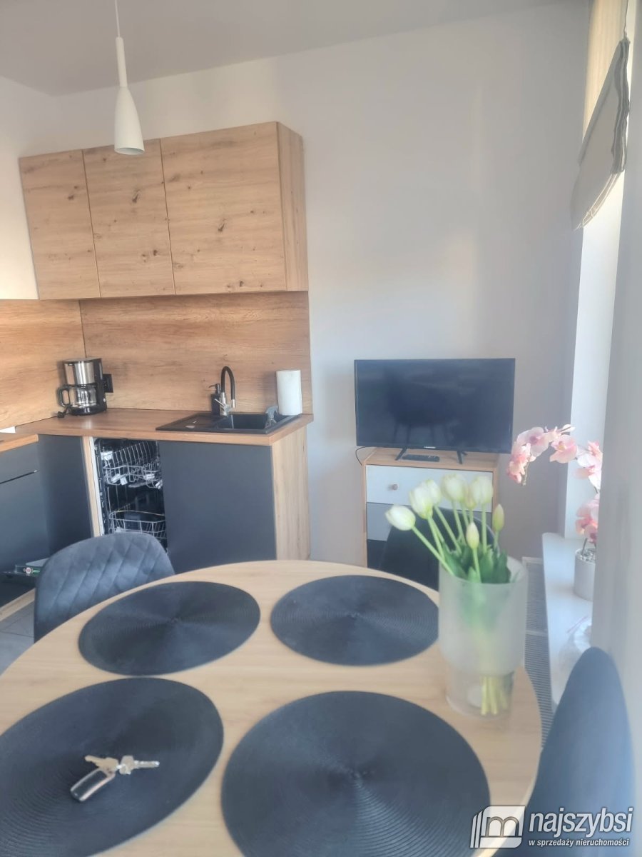 Kołobrzeg- 2-pokojowe mieszkanie  500 m do morza ! (8)