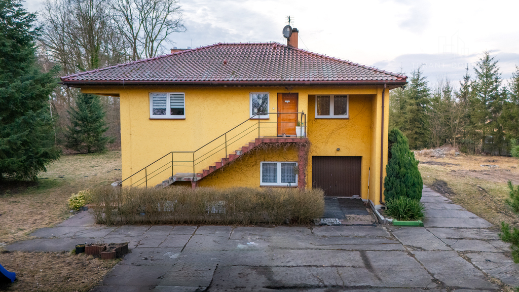 Przestronny dom z dużą działką - Dębostrów (25)