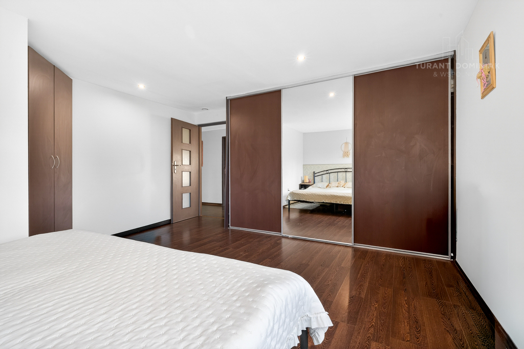 Przestronny dom z dużą działką - Dębostrów (12)