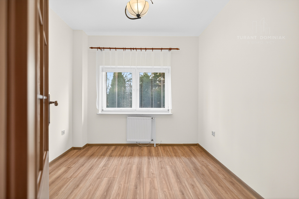 Przestronny dom z dużą działką - Dębostrów (21)