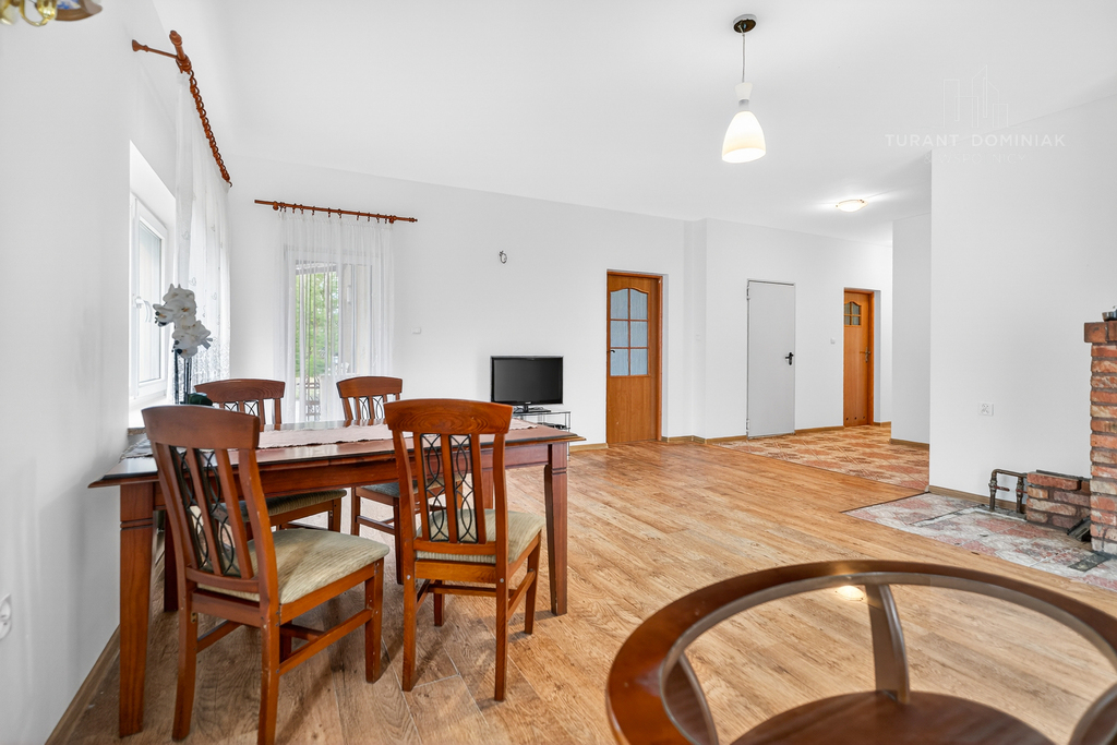 Przestronny dom z dużą działką - Dębostrów (18)