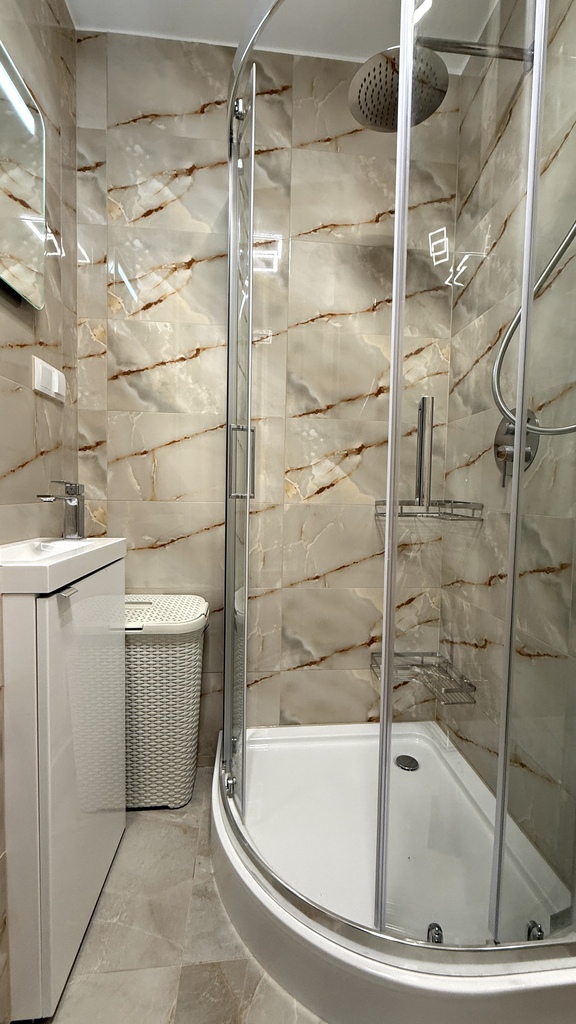 Wynajmę stylową kawalerkę w sercu miasta! (24)