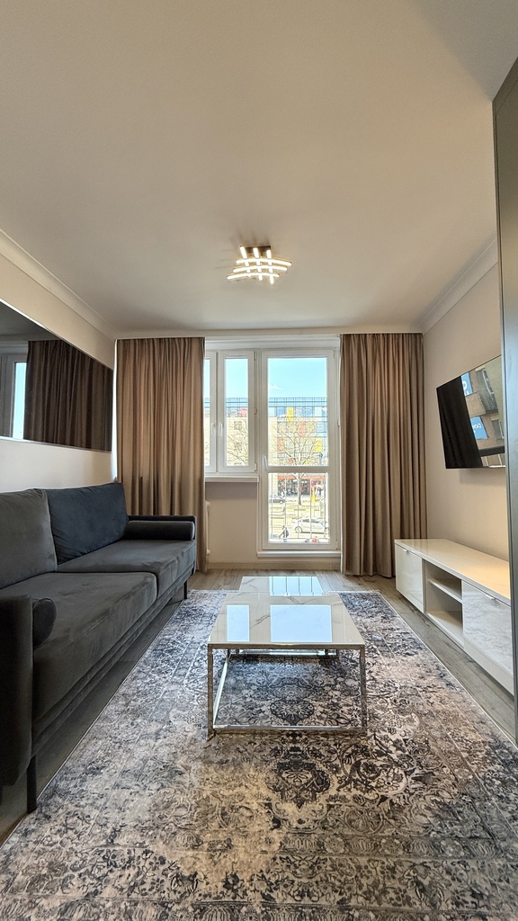 Wynajmę stylową kawalerkę w sercu miasta! (30)