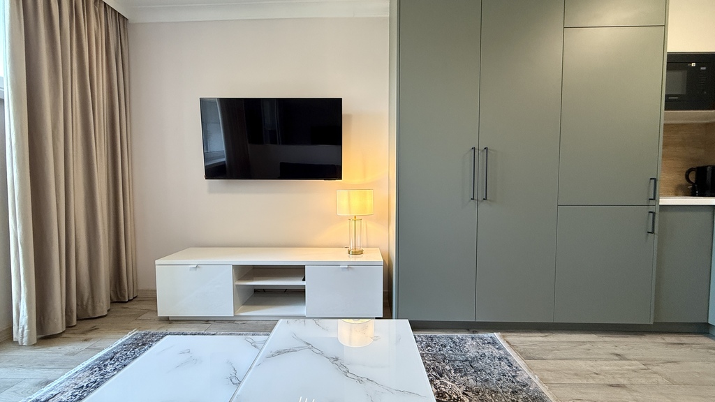 Wynajmę stylową kawalerkę w sercu miasta! (5)