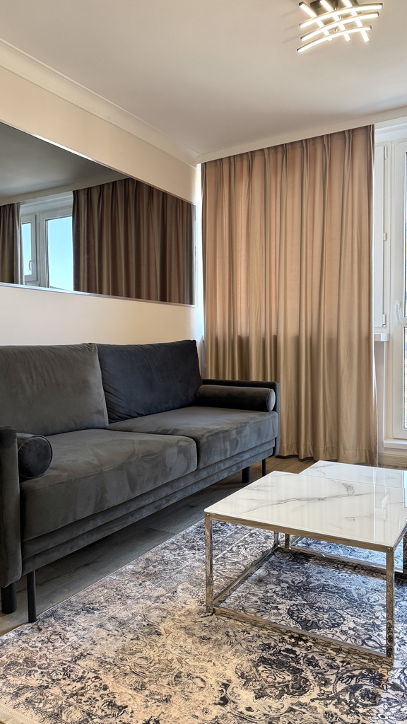 Wynajmę stylową kawalerkę w sercu miasta! (8)