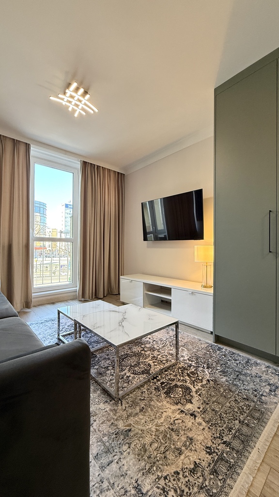 Wynajmę stylową kawalerkę w sercu miasta! (4)