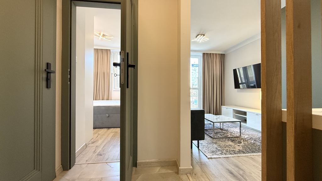 Wynajmę stylową kawalerkę w sercu miasta! (2)