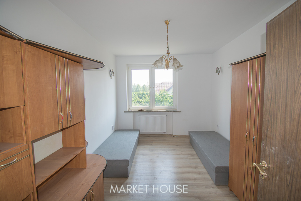 Dom dla pracowników - 11 pokoi (2)