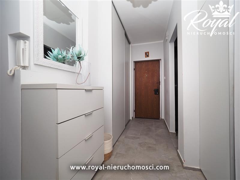 Klimatyczne, duże 2 pokoje z loggią blisko centrum (11)