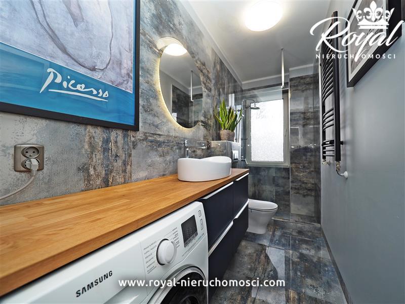 Klimatyczne, duże 2 pokoje z loggią blisko centrum (4)