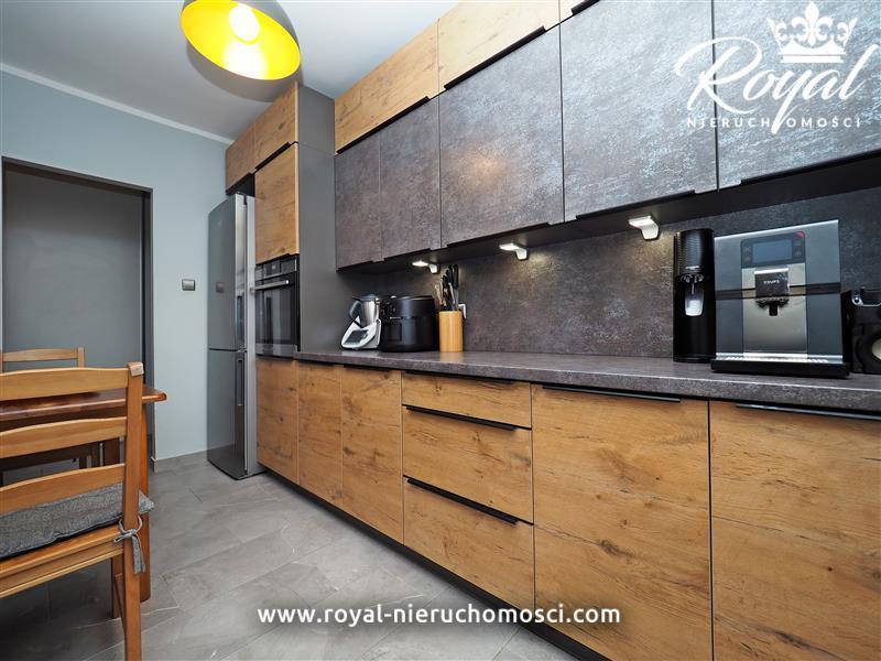 Klimatyczne, duże 2 pokoje z loggią blisko centrum (7)