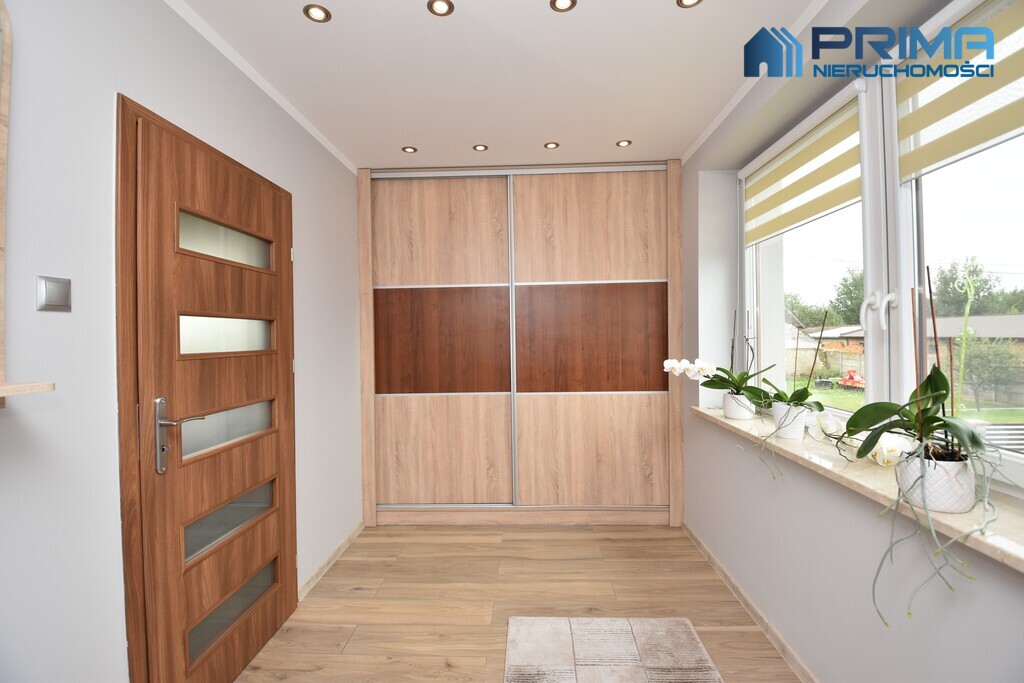 Wyremontowany dom/budynki gospodarcze (6)