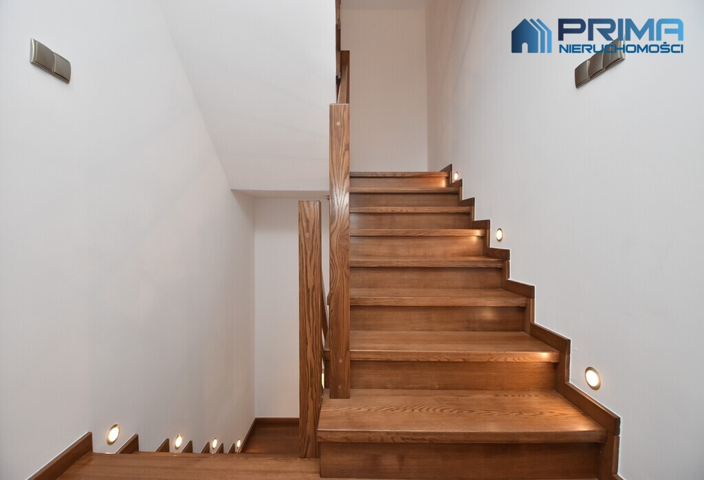 Wyremontowany dom/budynki gospodarcze (7)