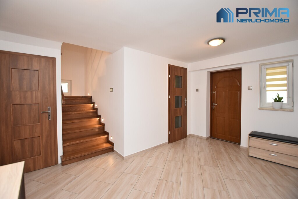 Wyremontowany dom/budynki gospodarcze (12)