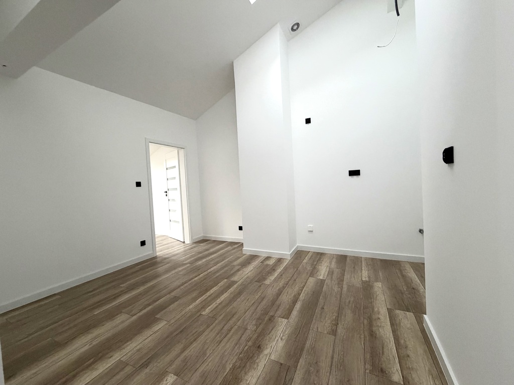 2-pokoje na poddaszu - Nowe miasto (5)