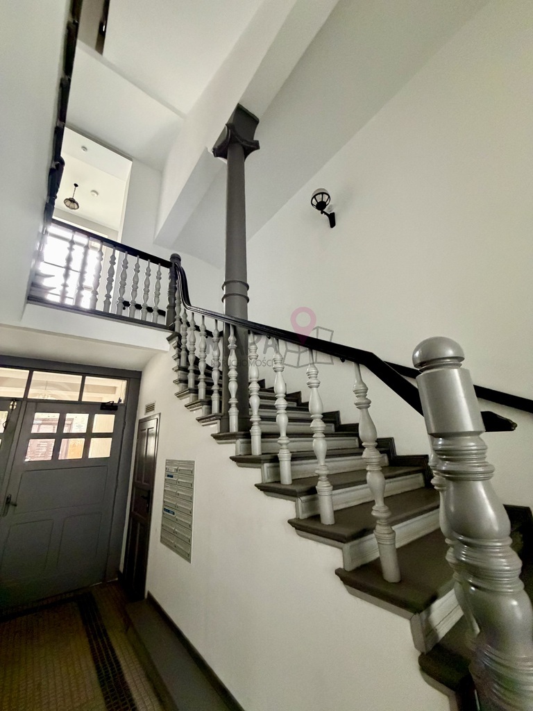 Aleja Fontann-3 pokoje w wysokim standardzie-winda (12)