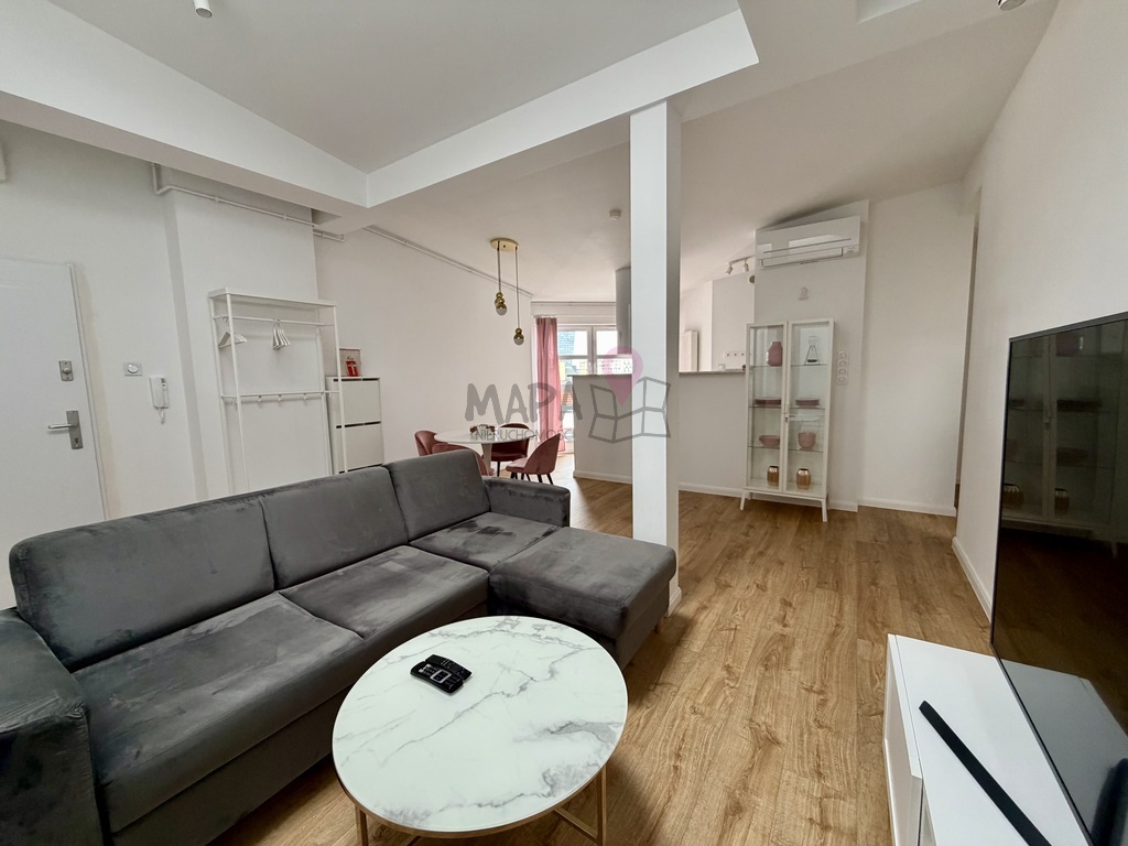 Aleja Fontann-3 pokoje w wysokim standardzie-winda (2)