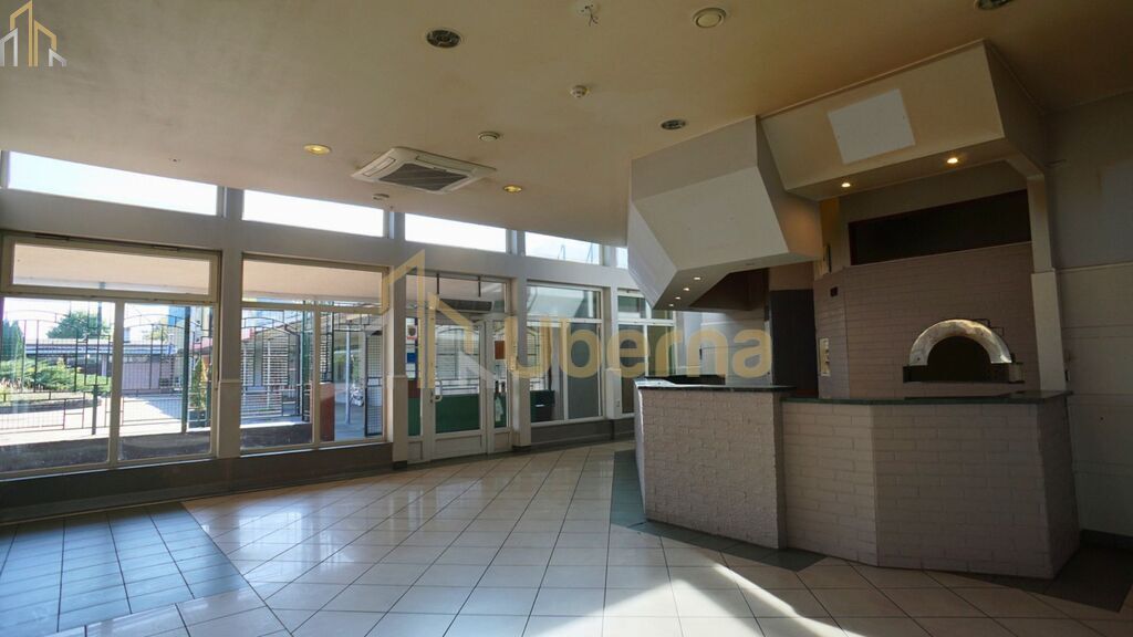 Lokal z witrynami z poziomu Goleniów Centrum (2)