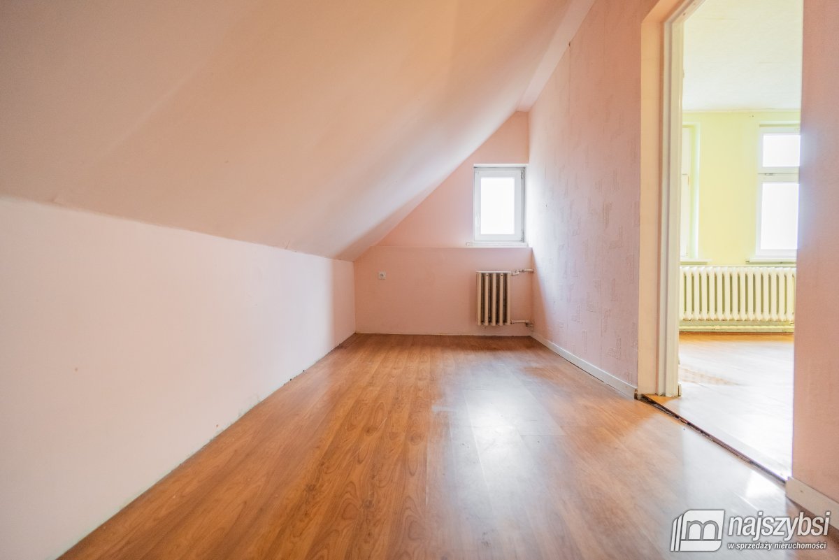 Stare Czarnowo- dom z czerwonej cegły  (10)