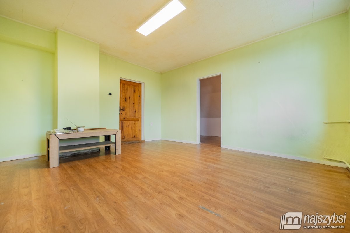 Stare Czarnowo- dom z czerwonej cegły  (11)