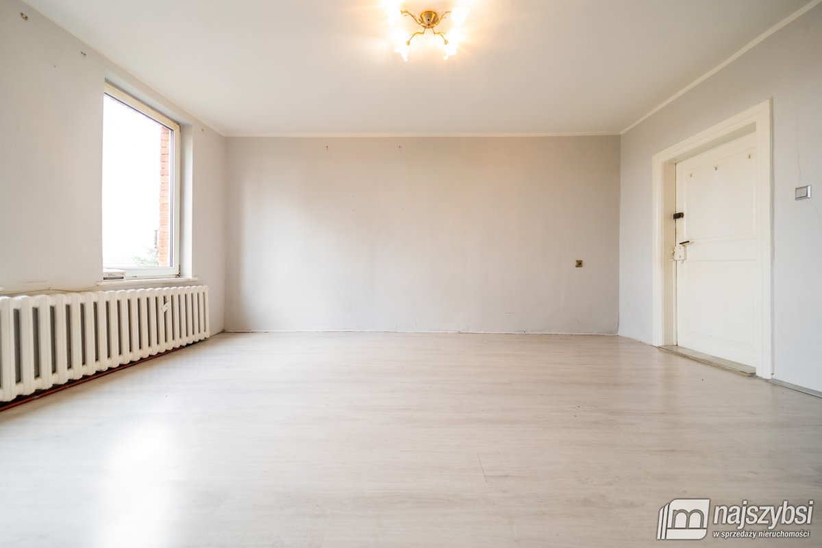 Stare Czarnowo- dom z czerwonej cegły  (14)