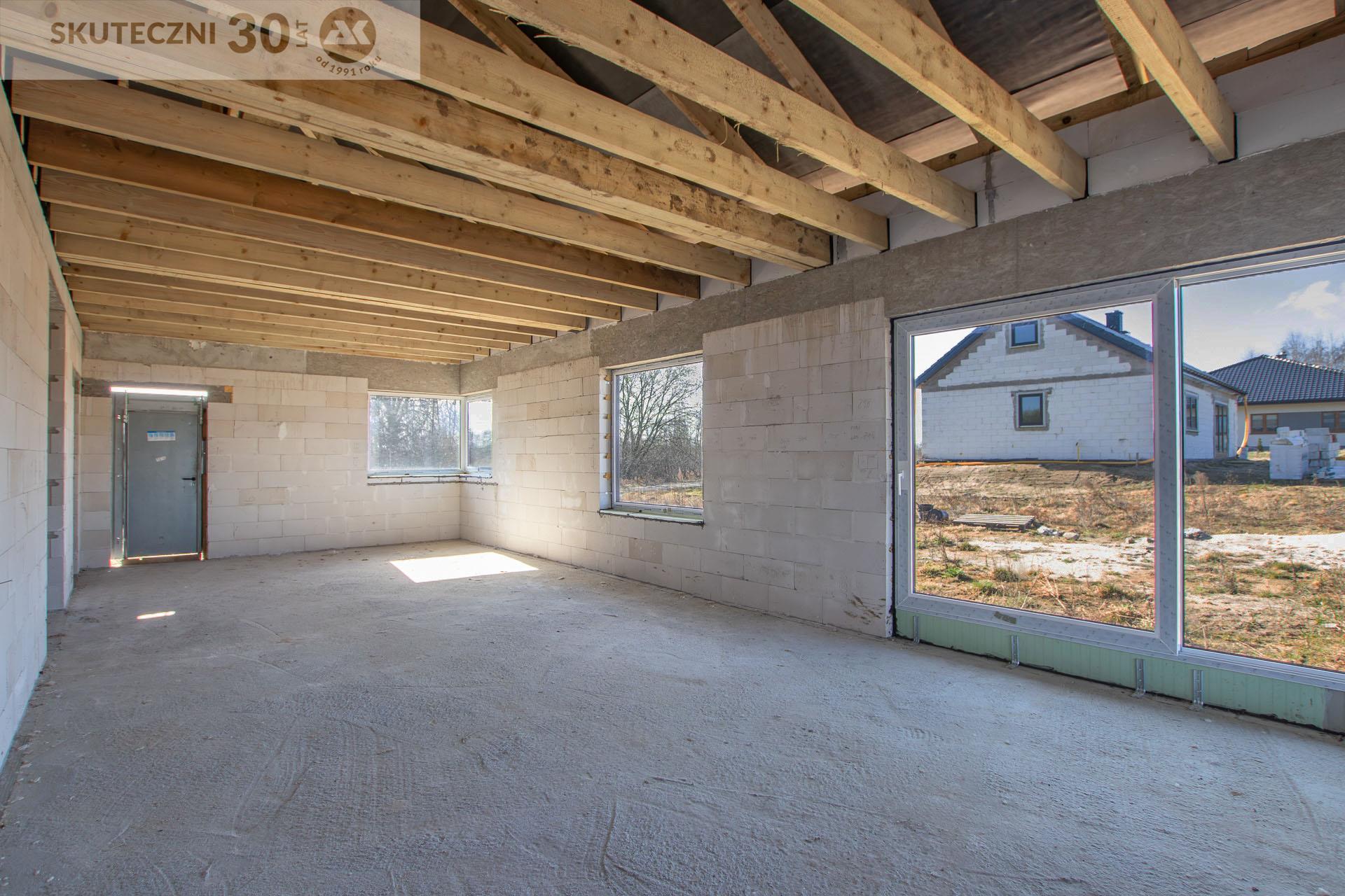 Dom wolnostojący - Niekłonice  (10)