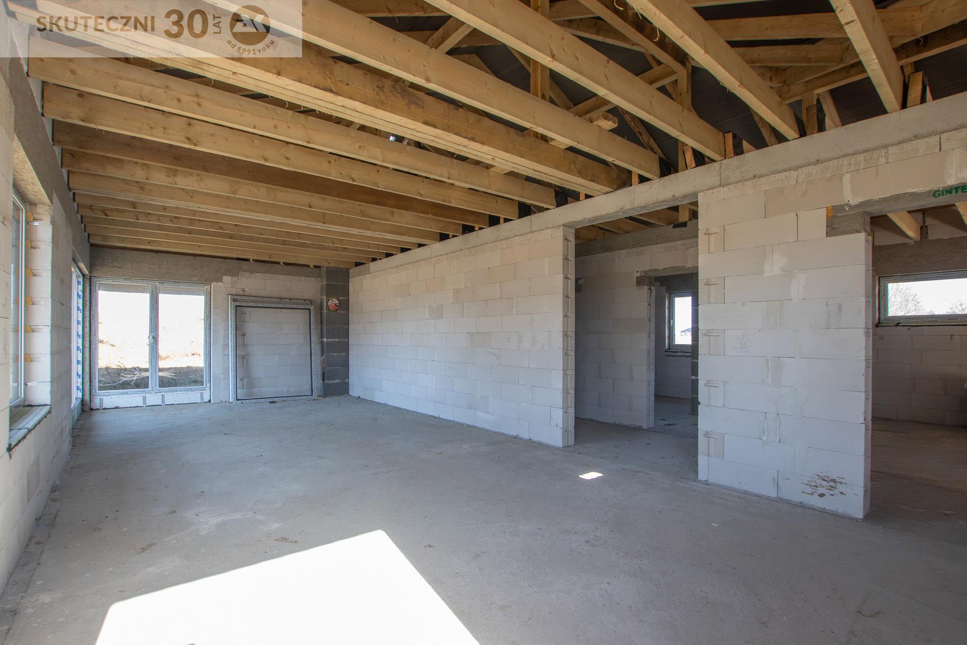 Dom wolnostojący - Niekłonice  (12)