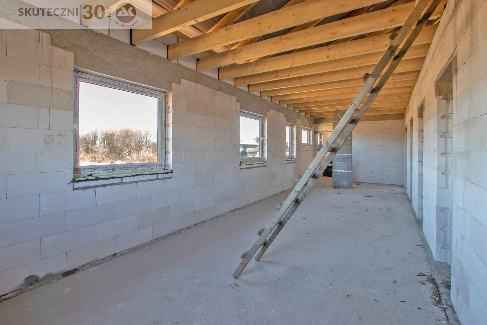 Dom wolnostojący - Niekłonice  (14)