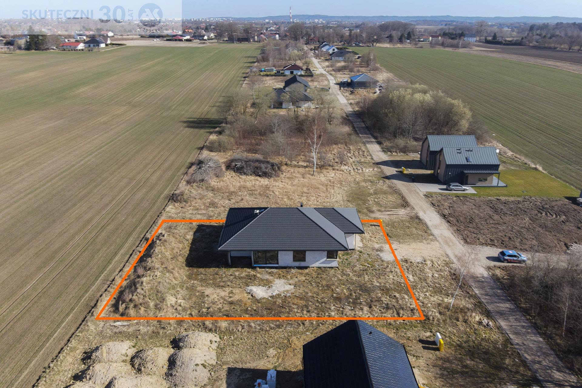 Dom wolnostojący - Niekłonice  (7)