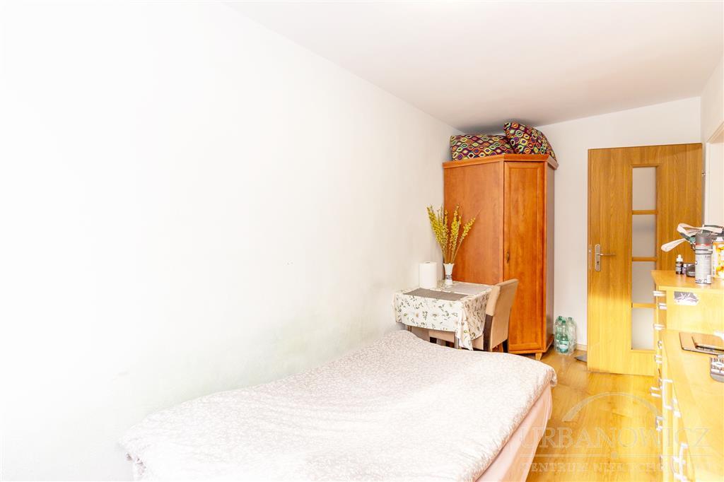 2-pok. mieszkanie na 2 piętrze przy ul. Giełdowej. (6)